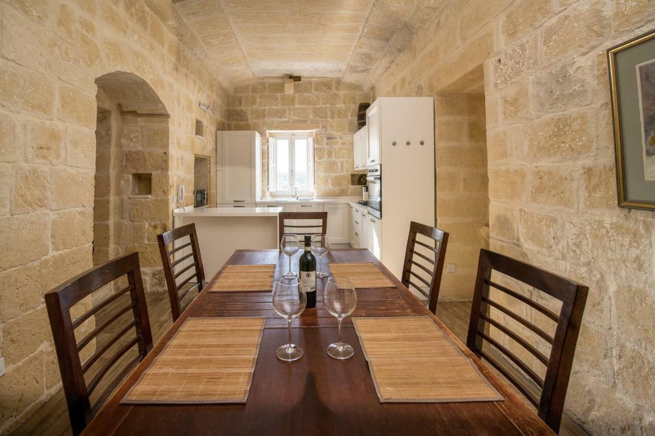 Zeppi'S Luxury Holiday Farmhouse With Private Pool Għarb Zewnętrze zdjęcie