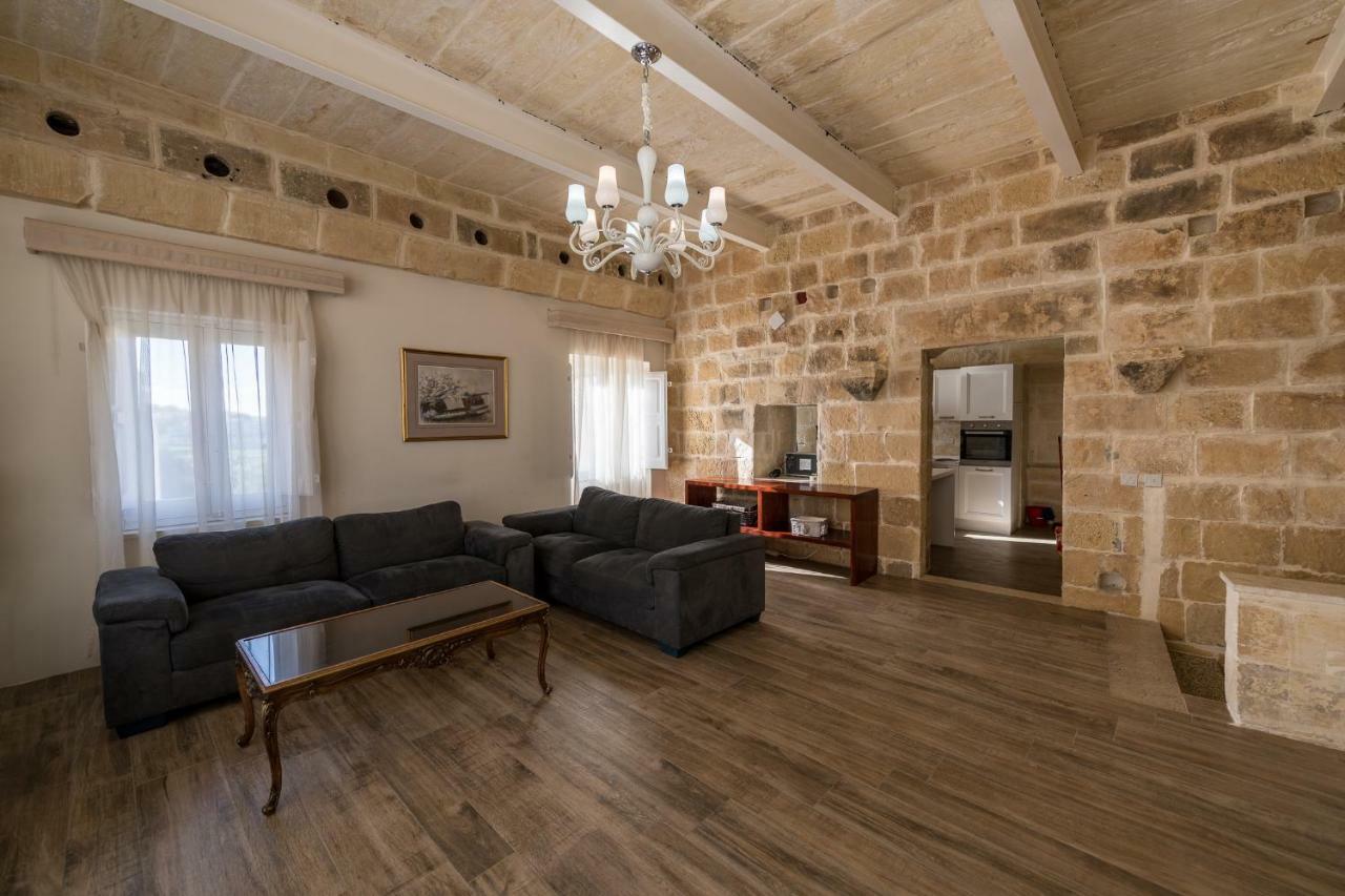 Zeppi'S Luxury Holiday Farmhouse With Private Pool Għarb Zewnętrze zdjęcie